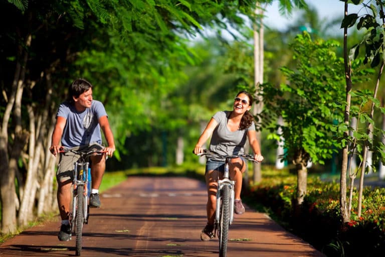 Pasea en Bicicleta por la Isla Ixtapa